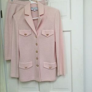 St. John light pink suit size 6